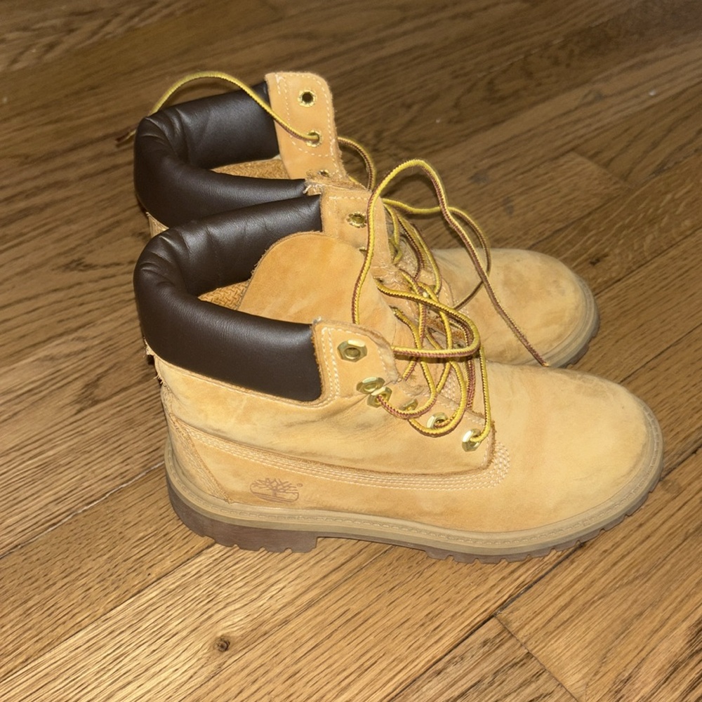 Timberlands - Picture 2 of 4